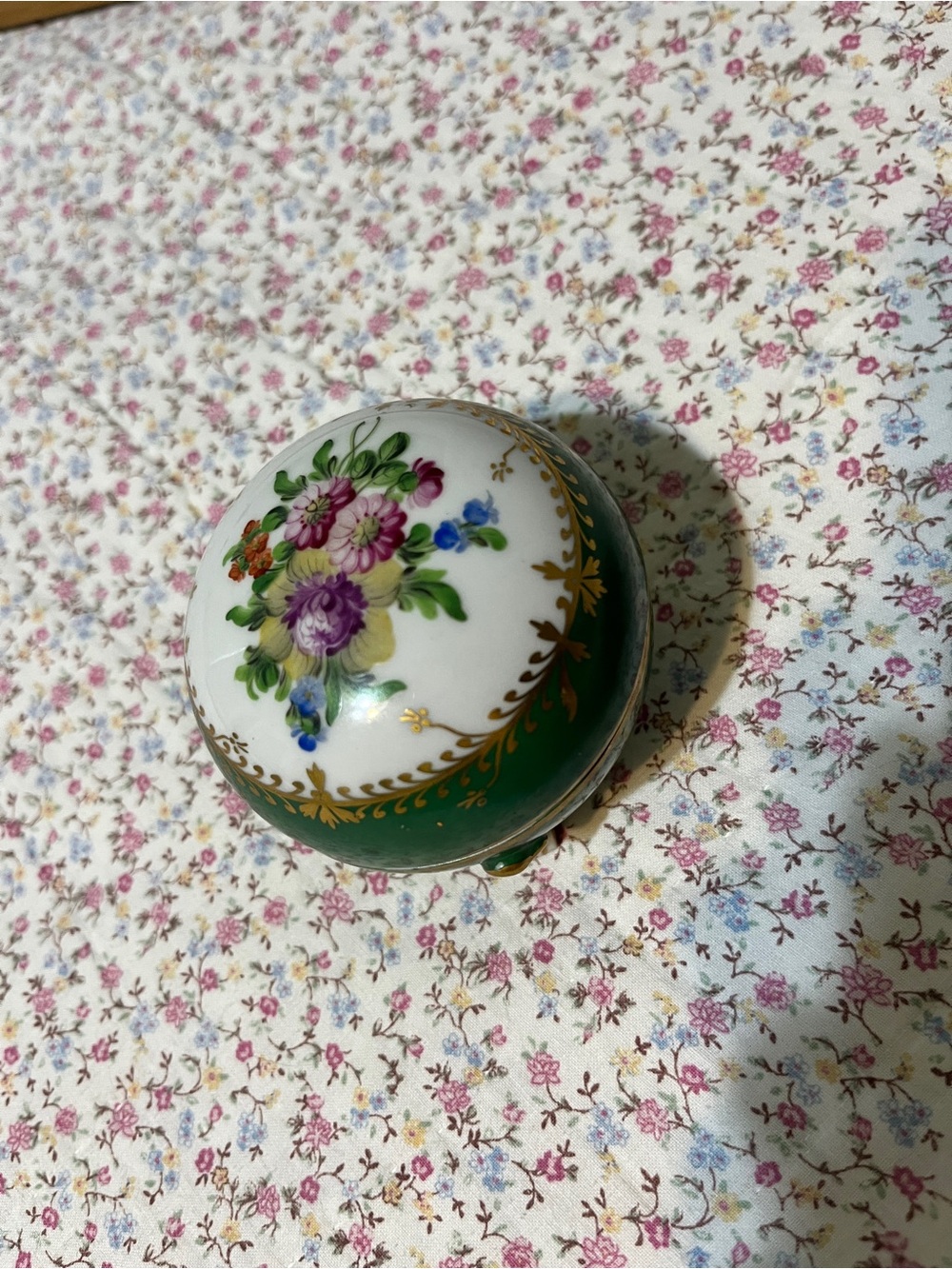 Vintage Herend Hungary Hand Painted 3 Footed Trinket Box - Picture 4 of 6
